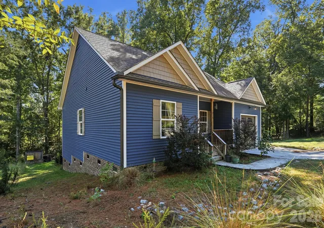 Photo 3 of Single family home for sale at 1534 Hathaway Dr, Rock Hill, SC 29730 | MLS# 4432448 | Listing updated on 2026-10-24