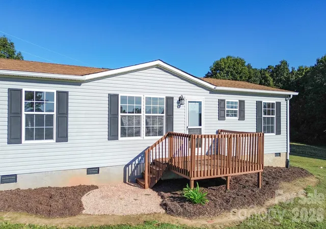 Photo 3 of Single family home for sale at 2956 Daisy Trl, Vale, NC 28168 | MLS# 4432449 | Listing updated on 2026-10-10
