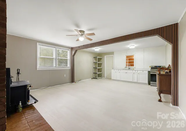 Photo 4 of Single family home for sale at 144 Ginger Ln, Mooresville, NC 28115 | MLS# 4432451 | Listing updated on 2026-10-20