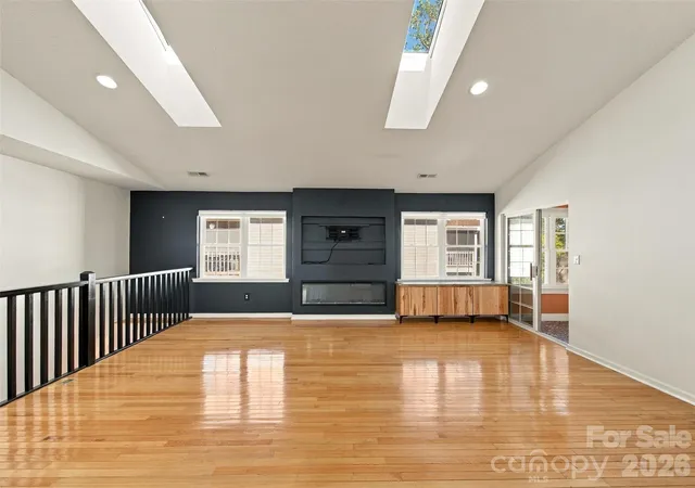 Photo 3 of Single family home for sale at 317 Ewarts Hl Rd, Hendersonville, NC 28739 | MLS# 4432454 | Listing updated on 2026-10-15