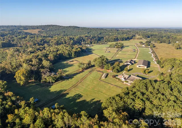 Photo 2 of Mansion for sale at 520 Lewis Farm Rd, Bessemer City, NC 28016 | MLS# 4432457 | Listing updated on 2026-10-13