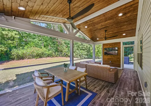 Photo 2 of Single family home for sale at 3000 Cedric Ct, Fort Mill, SC 29715 | MLS# 4432464 | Listing updated on 2026-10-08