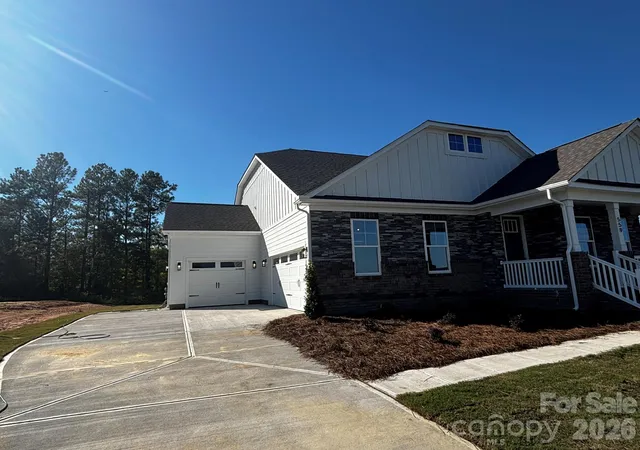 Photo 2 of Single family home for sale at 559 Cheryl Lynn Dr, Rock Hill, SC 29730 | MLS# 4432467 | Listing updated on 2026-10-15