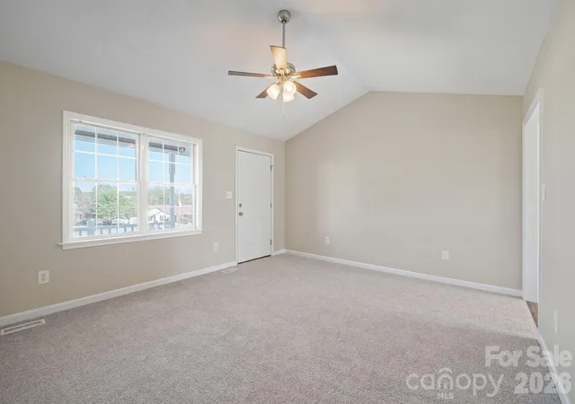 Photo 4 of Single family home for sale at 1061 Isenhour Ct, Maiden, NC 28650 | MLS# 4432470 | Listing updated on 2026-10-09