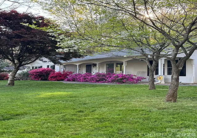 Single family home for sale at 109 Yardley Ct, Hendersonville, NC 28739 | MLS# 4432474