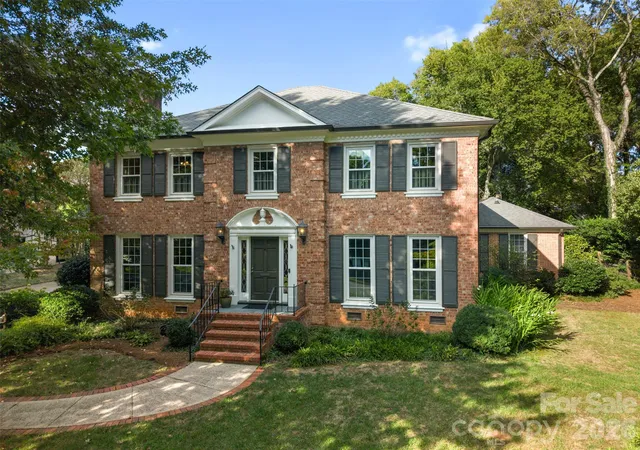 Photo 1 of Single family home for sale at 2920 Wickersham Rd, Charlotte, NC 28211 | MLS# 4432477 | Listing updated on 2026-10-09