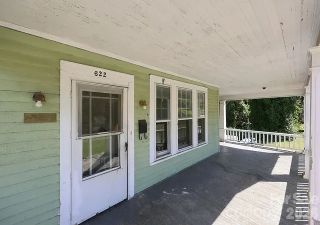 Photo 3 of Single family home for sale at 622 W Council St, Salisbury, NC 28144 | MLS# 4432485 | Listing updated on 2026-10-08