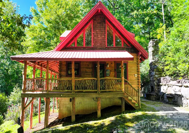 Photo 2 of Single family home for sale at 171 Camp Elliott Rd, Black Mountain, NC 28711 | MLS# 4432491 | Listing updated on 2026-10-28