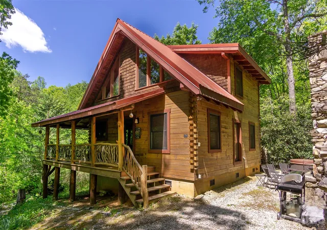 Photo 3 of Single family home for sale at 171 Camp Elliott Rd, Black Mountain, NC 28711 | MLS# 4432491 | Listing updated on 2026-10-28