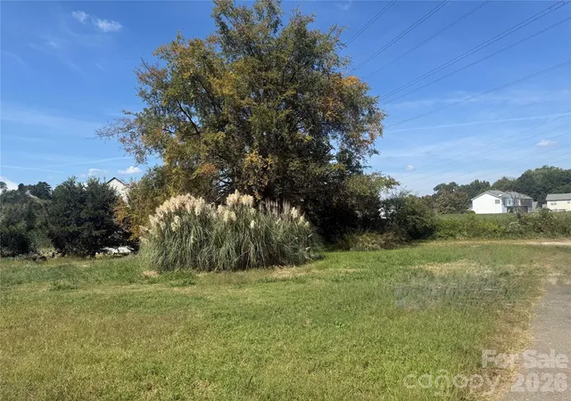 Photo 2 of Land for sale at 815 Oakdale Rd, Charlotte, NC 28216 | MLS# 4432494 | Listing updated on 2026-10-08