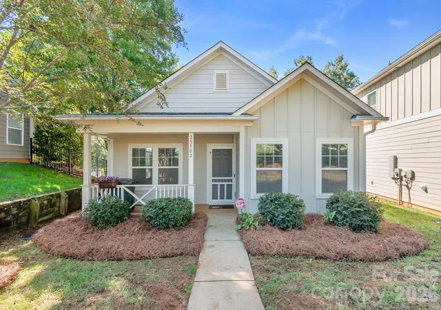 Photo 3 of Single family home for sale at 25502 Seagull Dr, Lancaster, SC 29720 | MLS# 4432495 | Listing updated on 2026-10-16