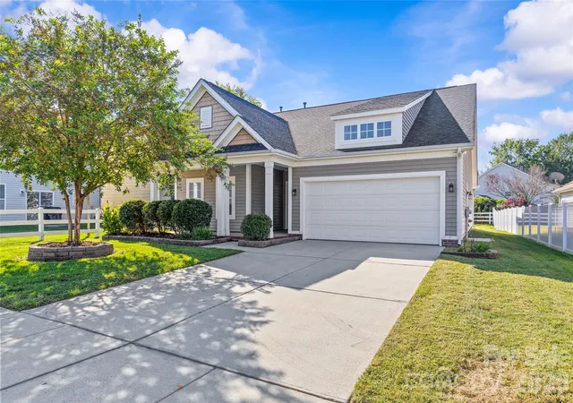 Photo 1 of Single family home for sale at 5003 Symphony Ln, Indian Trail, NC 28079 | MLS# 4432505 | Listing updated on 2026-10-10