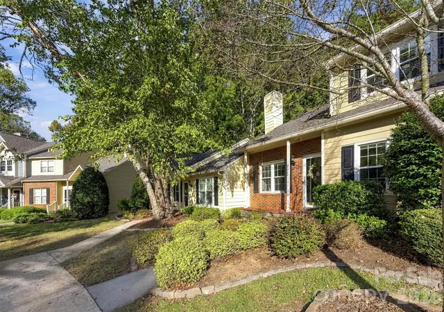 Photo 4 of Townhouse for sale at 9206 Arbourgate Meadows Ln, Charlotte, NC 28277 | MLS# 4432506 | Listing updated on 2026-10-09