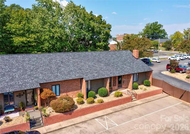 Photo 2 of Townhouse for sale at 301 Pinkney St #1, Shelby, NC 28150 | MLS# 4432509 | Listing updated on 2026-10-08