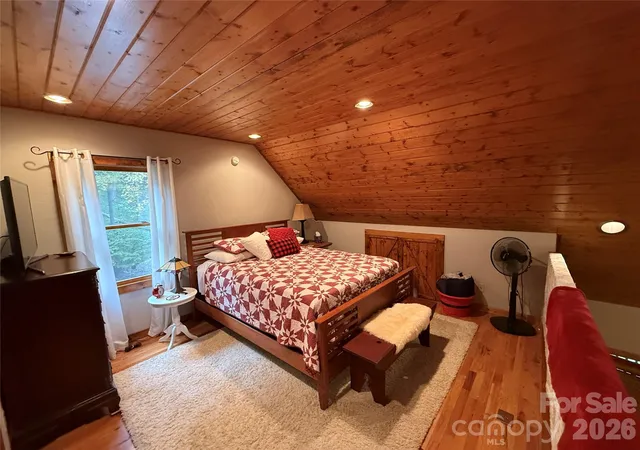 Photo 4 of Single family home for sale at 349 Barefoot Cvs, Burnsville, NC 28714 | MLS# 4432513 | Listing updated on 2026-10-15