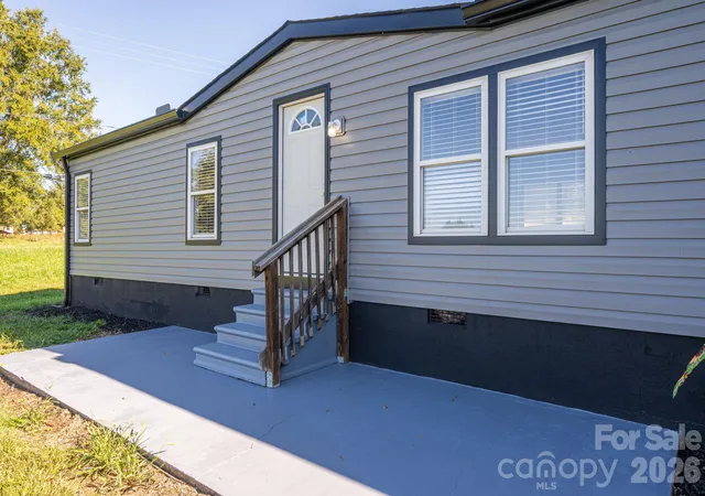 Photo 3 of Single family home for sale at 3100 Cat Sq Rd, Vale, NC 28168 | MLS# 4432514 | Listing updated on 2026-10-07