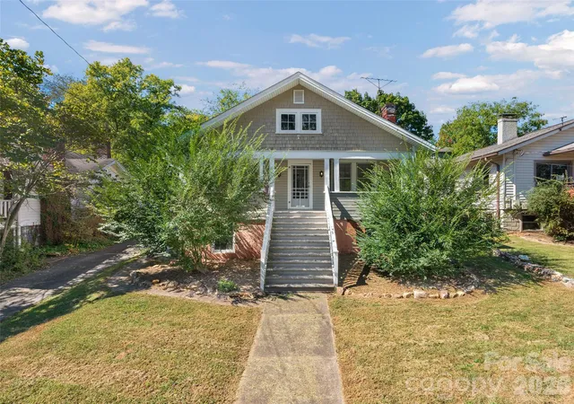 Single family home for sale at 33 Madeline Ave, Asheville, NC 28806 | MLS# 4432516