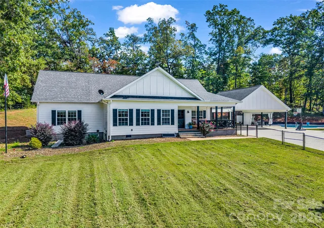 Photo 3 of Single family home for sale at 194 Lyles Pond Rd, Rutherfordton, NC 28139 | MLS# 4432518 | Listing updated on 2026-10-08