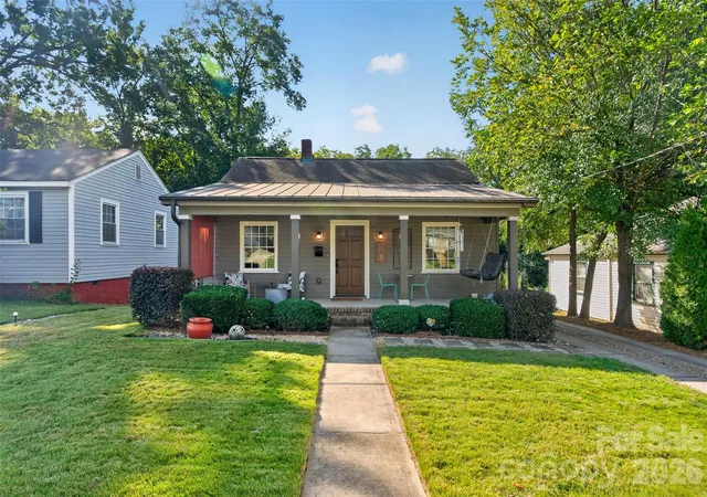 Photo 1 of Single family home for sale at 1727 Merriman Ave, Charlotte, NC 28203 | MLS# 4432521 | Listing updated on 2026-10-09