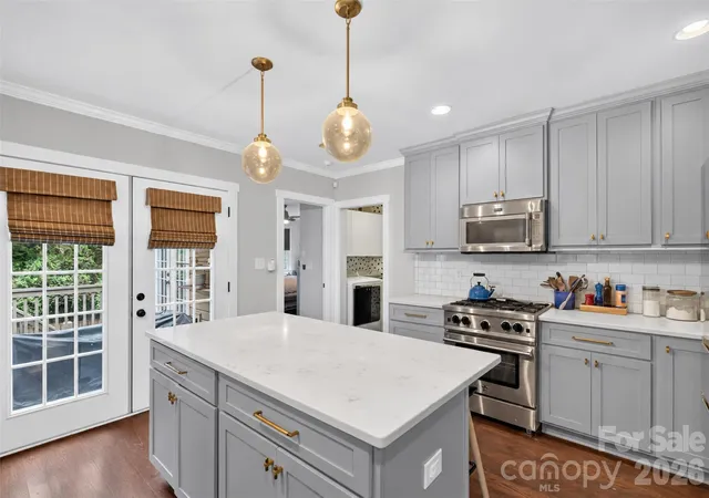 Photo 4 of Single family home for sale at 1727 Merriman Ave, Charlotte, NC 28203 | MLS# 4432521 | Listing updated on 2026-10-09