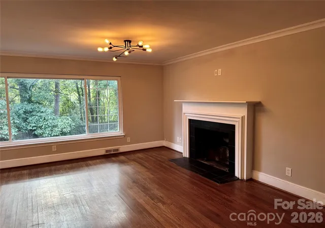 Photo 3 of Single family home for sale at 2108 Hassell Pl, Charlotte, NC 28209 | MLS# 4432529 | Listing updated on 2026-10-08