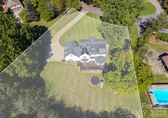 Photo 4 of Single family home for sale at 316 La Foret Dr, Morganton, NC 28655 | MLS# 4432541 | Listing updated on 2026-10-09