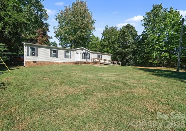 Photo 2 of Single family home for sale at 4833 Maralane Trl #8, Denver, NC 28037 | MLS# 4432544 | Listing updated on 2026-10-09