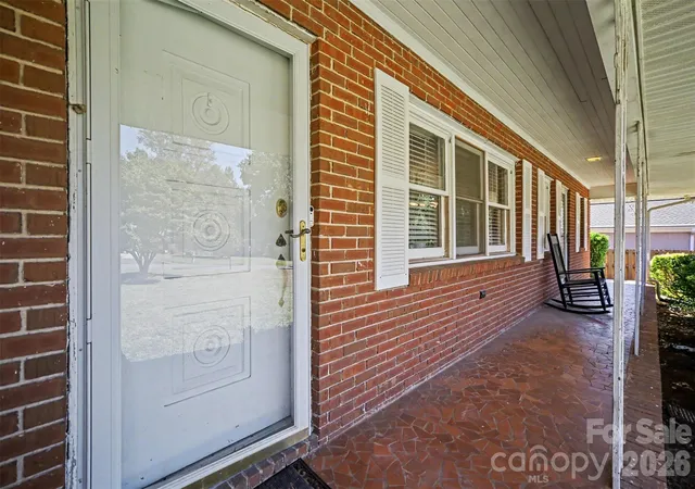 Photo 3 of Single family home for sale at 1620 Forest Lake Dr, Rock Hill, SC 29732 | MLS# 4432565 | Listing updated on 2026-10-27