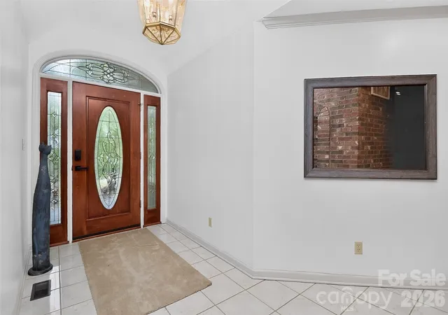 Photo 3 of Single family home for sale at 525 Shoreline Dr, Lancaster, SC 29720 | MLS# 4432574 | Listing updated on 2026-10-09