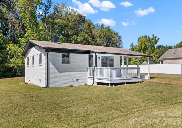 Photo 19 of Single family home for sale at 105 Dogwood St, Locust, NC 28097 | MLS# 4432582 | Listing updated on 2026-10-13