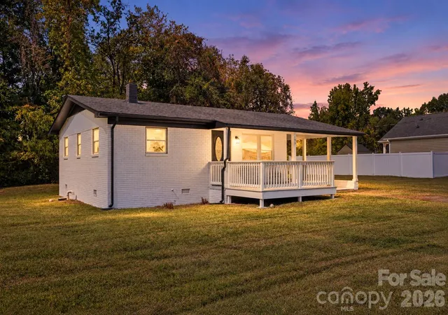 Photo 2 of Single family home for sale at 105 Dogwood St, Locust, NC 28097 | MLS# 4432582 | Listing updated on 2026-10-13