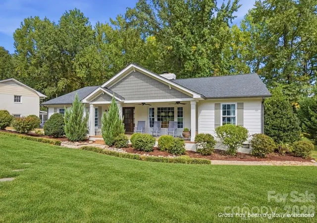Photo 1 of Single family home for sale at 4315 Emory Ln, Charlotte, NC 28211 | MLS# 4432596 | Listing updated on 2026-10-08