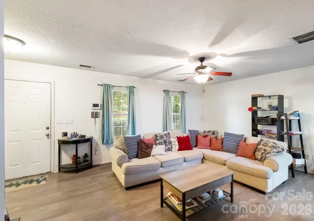 Photo 3 of Single family home for sale at 3081 Parade Ln SW, Concord, NC 28025 | MLS# 4432607 | Listing updated on 2026-10-08