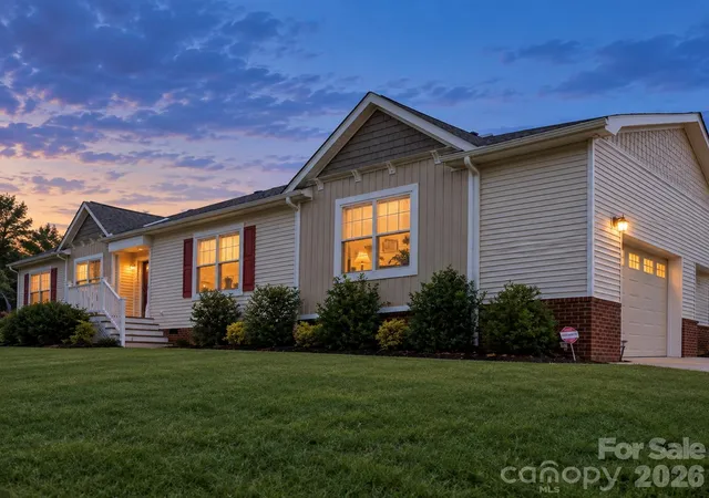 Photo 1 of Single family home for sale at 224 Pete Luther Rd, Candler, NC 28715 | MLS# 4432613 | Listing updated on 2026-10-08