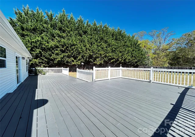 Photo 3 of Single family home for sale at 224 Pete Luther Rd, Candler, NC 28715 | MLS# 4432613 | Listing updated on 2026-10-08