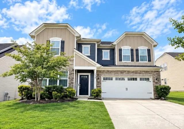 Single family home for sale at 11709 Maher Ln, Huntersville, NC 28078 | MLS# 4432621