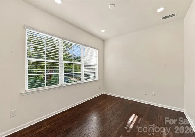 Photo 4 of Single family home for sale at 11709 Maher Ln, Huntersville, NC 28078 | MLS# 4432621 | Listing updated on 2026-10-09
