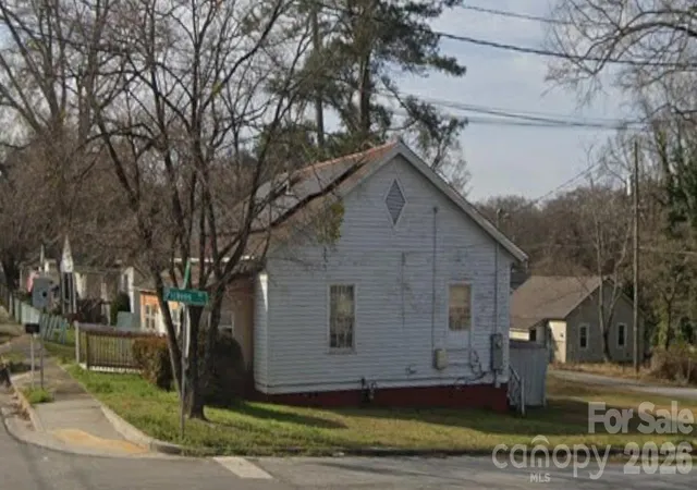 Photo 2 of Single family home for sale at 917 Osborne Ave, Anderson, SC 29621 | MLS# 4432629 | Listing updated on 2026-10-08