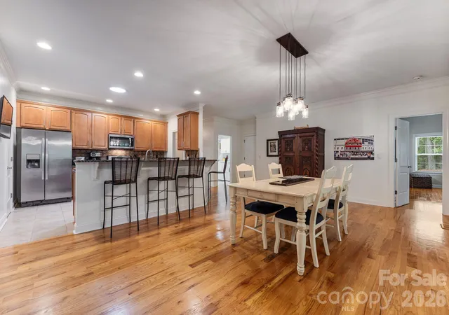 Photo 2 of Single family home for sale at 6978 Pebble Bay Dr, Denver, NC 28037 | MLS# 4432631 | Listing updated on 2026-10-11