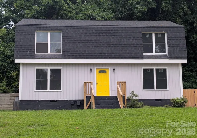 Photo 1 of Single family home for sale at 5504 Ilford St, Charlotte, NC 28215 | MLS# 4432633 | Listing updated on 2026-10-10