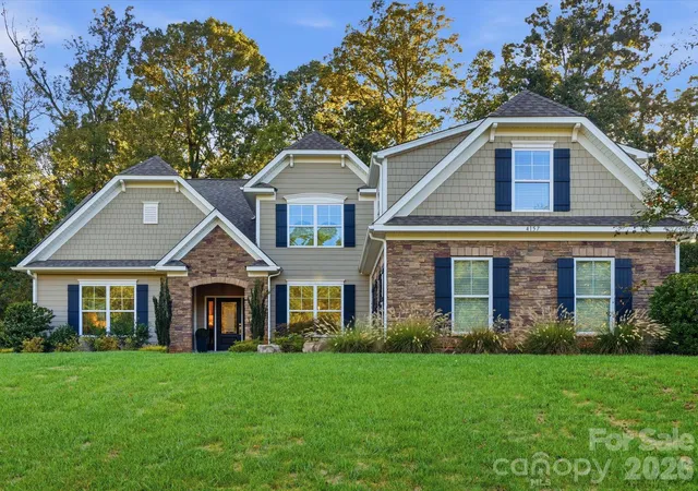 Single family home for sale at 4157 Nottaway Pl Dr, Matthews, NC 28105 | MLS# 4432639