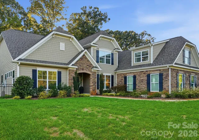 Photo 2 of Single family home for sale at 4157 Nottaway Pl Dr, Matthews, NC 28105 | MLS# 4432639 | Listing updated on 2026-10-21