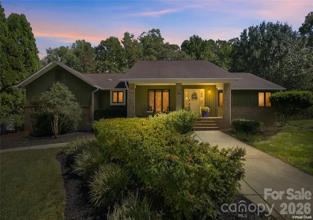 Photo 1 of Single family home for sale at 146 Renaissance Pl, Statesville, NC 28625 | MLS# 4432642 | Listing updated on 2026-10-20