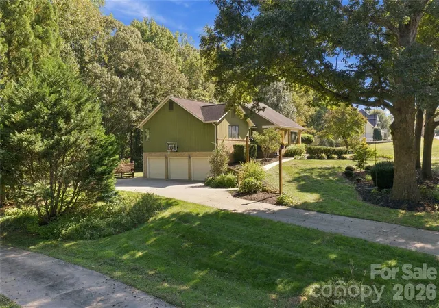 Photo 4 of Single family home for sale at 146 Renaissance Pl, Statesville, NC 28625 | MLS# 4432642 | Listing updated on 2026-10-20