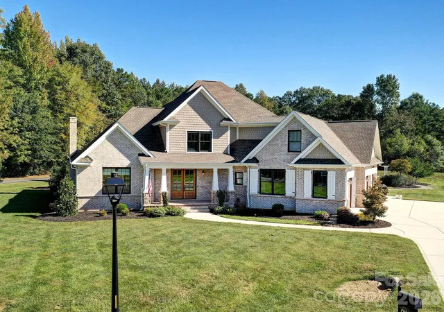 Photo 1 of Single family home for sale at 8833 Kerns Meadow Ln, Huntersville, NC 28078 | MLS# 4432652 | Listing updated on 2026-10-26