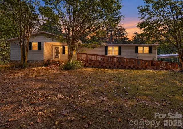 Photo 1 of Single family home for sale at 655 School Rd E, Asheville, NC 28803 | MLS# 4432658 | Listing updated on 2026-10-09