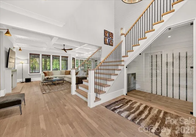 Photo 2 of Single family home for sale at 4211 Tangle Dr, Charlotte, NC 28211 | MLS# 4432661 | Listing updated on 2026-10-27