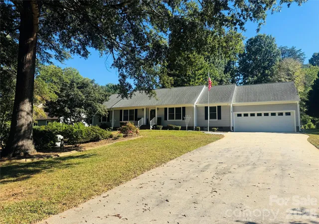 Photo 1 of Single family home for sale at 107 Tremont Dr, Salisbury, NC 28147 | MLS# 4432662 | Listing updated on 2026-10-14