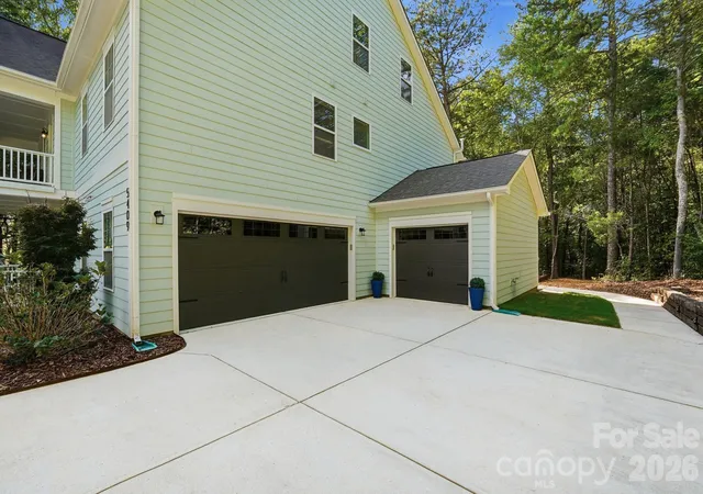 Photo 3 of Single family home for sale at 5409 Cotton Top Ct, Waxhaw, NC 28173 | MLS# 4432664 | Listing updated on 2026-10-10
