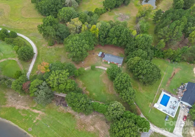 Photo 3 of Single family home for sale at 1726 Denton Hl Rd, Lancaster, SC 29720 | MLS# 4432677 | Listing updated on 2026-10-09